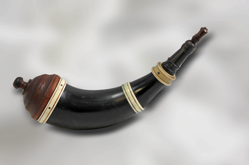A handsome contemporary banded buffalo horn, by Journeyman Horner Walter Mabry.